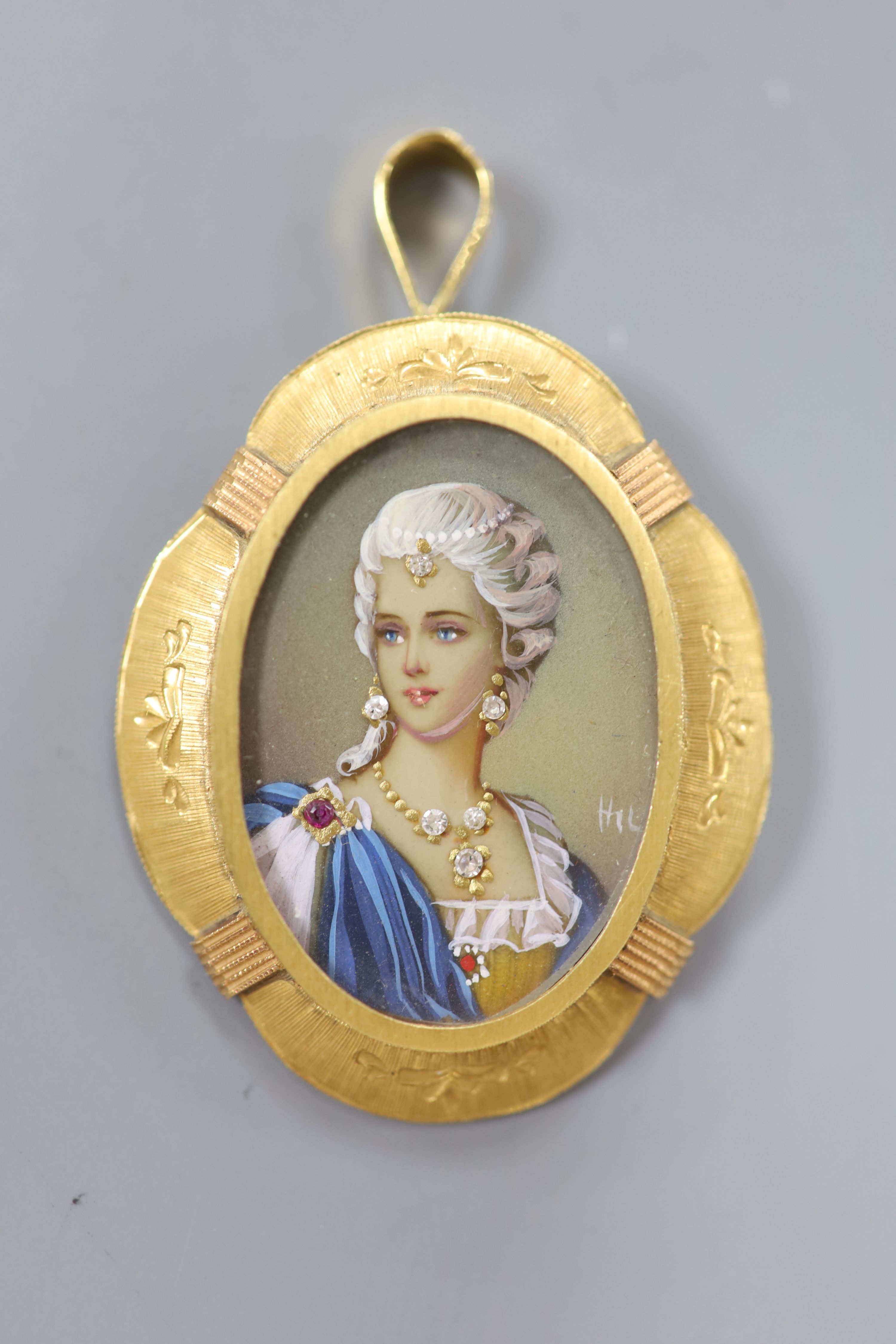 A modern Italian 18ct gold mounted miniature oval gem set portrait of a lady pendant brooch, 41mm, gross 10.8 grams.